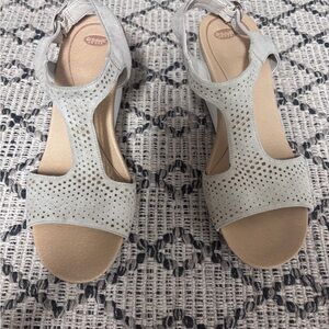 Dr. Scholl's Light Gray Perforated Sandals